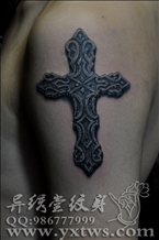 十字架纹身