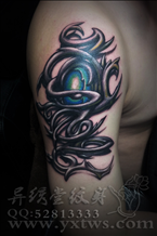 立体抽象图腾纹身