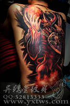 满背魔鬼游戏人物纹身