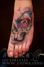 脚背骷髅纹身