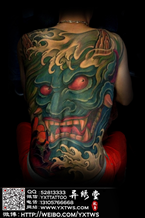 满背彩色魔鬼纹身