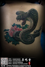 富贵牡丹眼镜蛇纹身