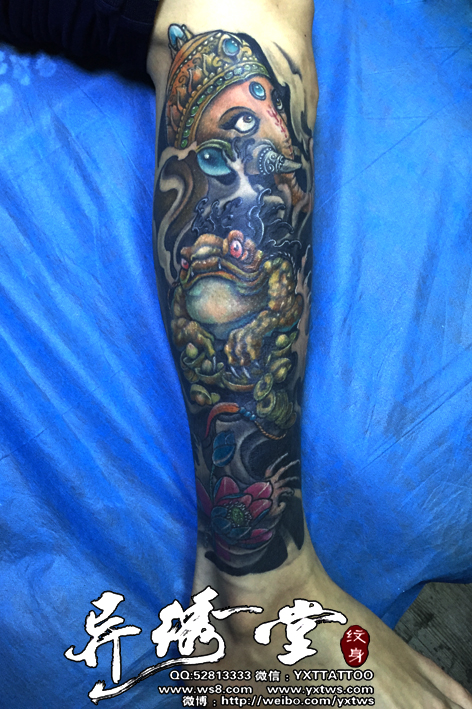 象神金蟾莲花包小腿修改纹身