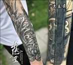 遮盖小臂纹身传统纹身菊花