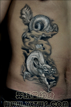 白龙纹身
