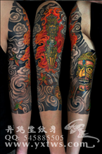彩色七分袖纹身